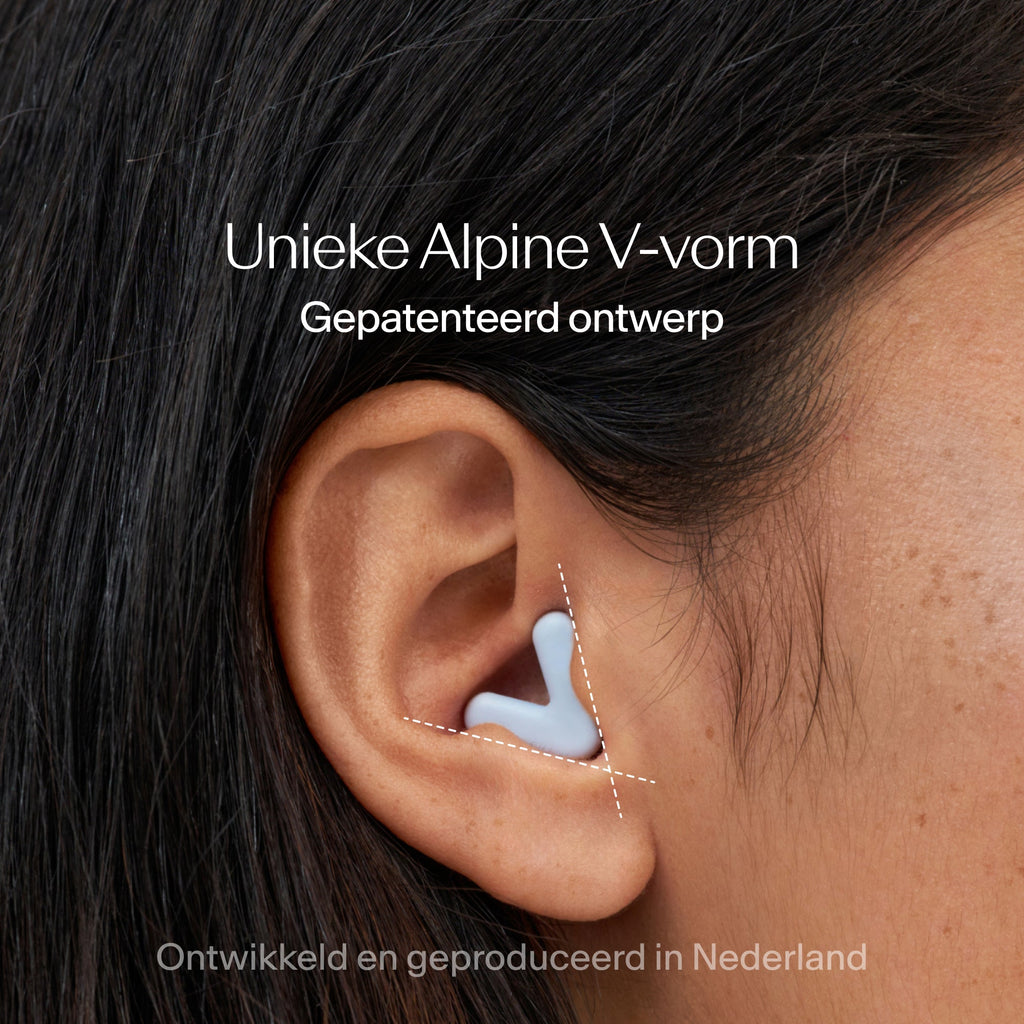 Alpine Silence oordoppen met nauwsluitende pasvorm in oor – beige #color_blue #lang_nl